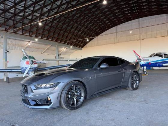 FORD MUSTANG 5.0 V8 GASOLINA DARK HORSE SELECTSHIFT FORD MUSTANG 5.0 V8 GASOLINA DARK HORSE SELECTSHIFT